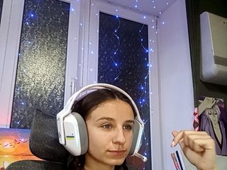 KikNika Porn Show