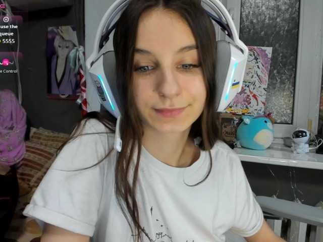 KikNika's BongaCams show and profile