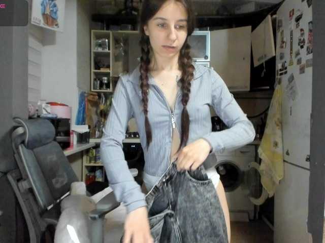 KikNika's BongaCams show and profile