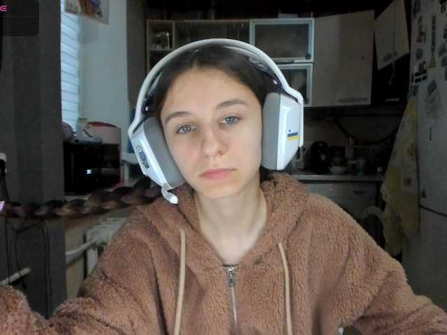 KikNika's BongaCams show and profile