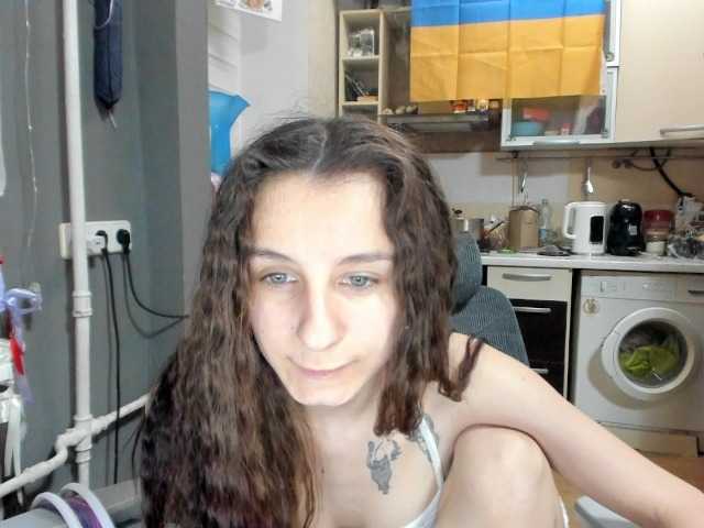 KikNika's BongaCams show and profile