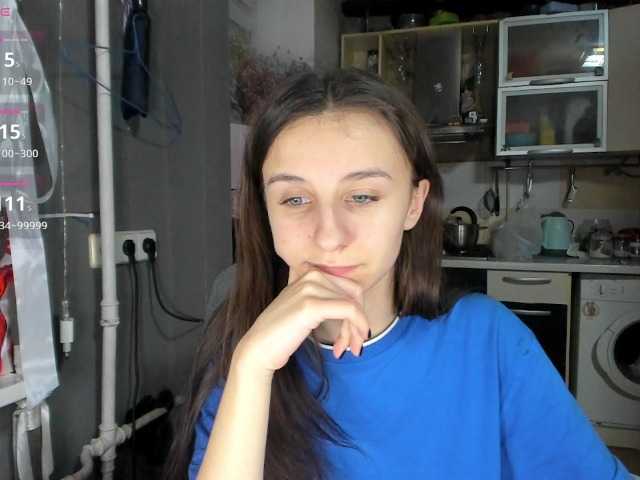 KikNika's BongaCams show and profile