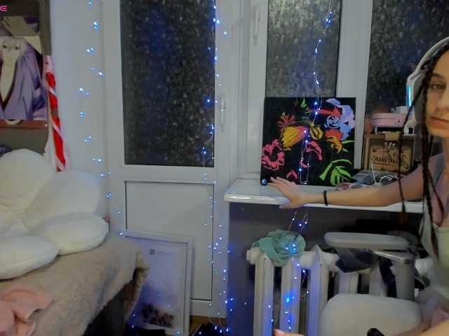 KikNika's BongaCams show and profile