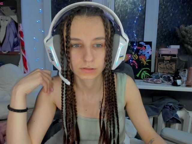 KikNika's BongaCams show and profile