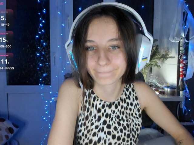 KikNika's BongaCams show and profile