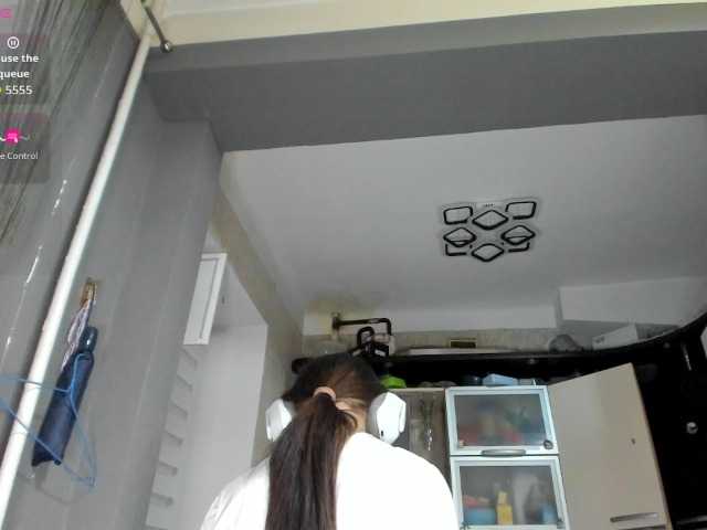 KikNika's BongaCams show and profile