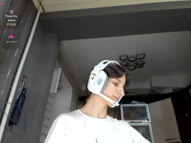 KikNika's BongaCams show and profile