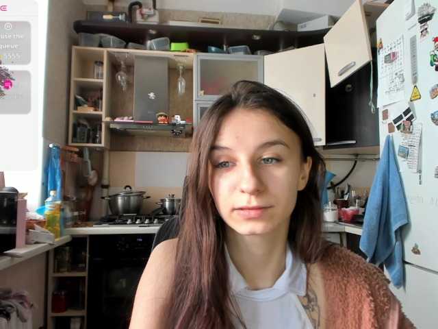 KikNika's BongaCams show and profile