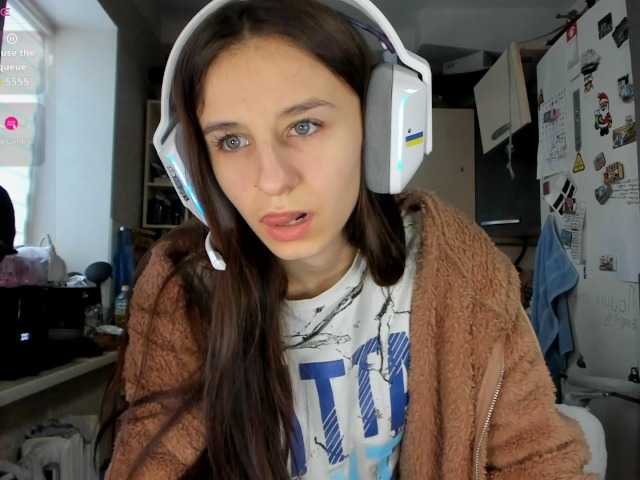 KikNika's BongaCams show and profile