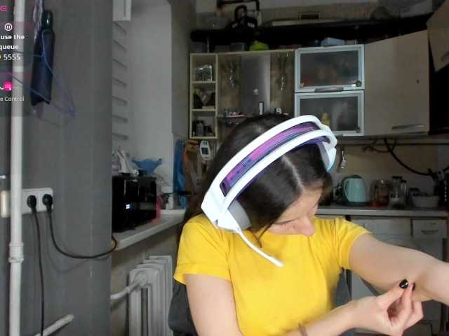 KikNika's BongaCams show and profile