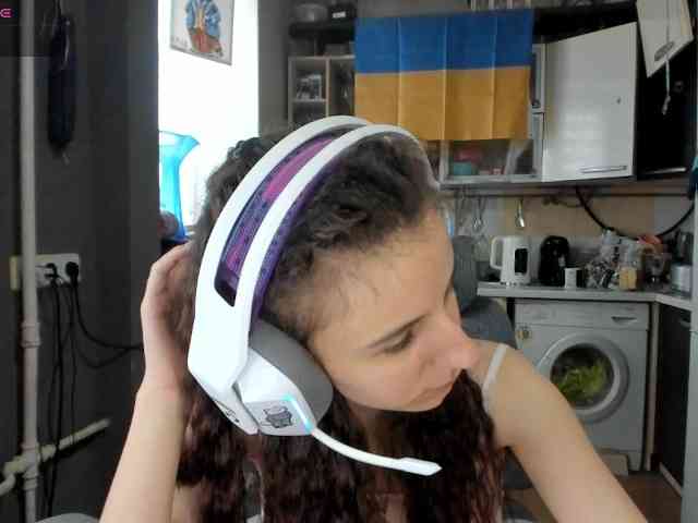 KikNika Live Webcam on BongaCams