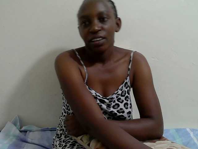 le modèle Anitah1 est en webcam porno dans un show sur le site bongacams, il possède les tags suivants: Ebony,Brunette,Shaved