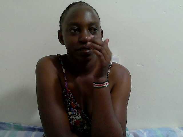 le modèle Anitah1 est en webcam porno dans un show sur le site bongacams, il possède les tags suivants: Ebony,Brunette,Shaved