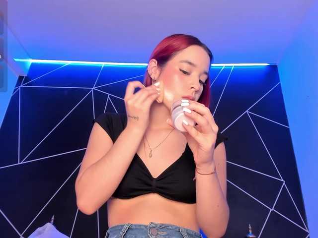  RedHeadSusy chat room