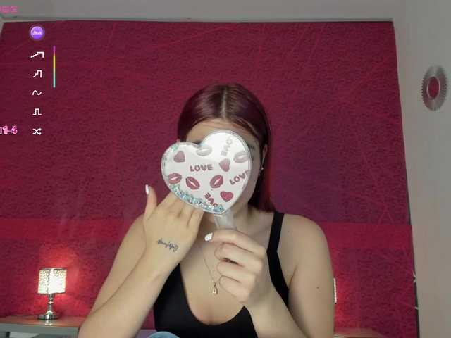 RedHeadSusy's BongaCams show and profile