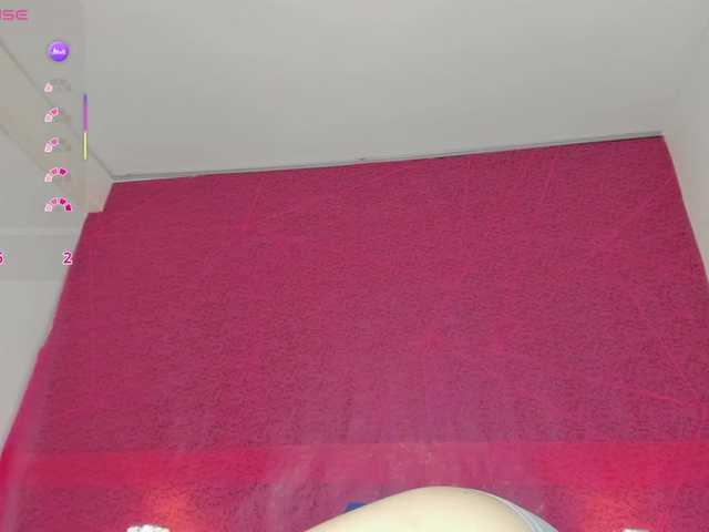 RedHeadSusy's BongaCams show and profile