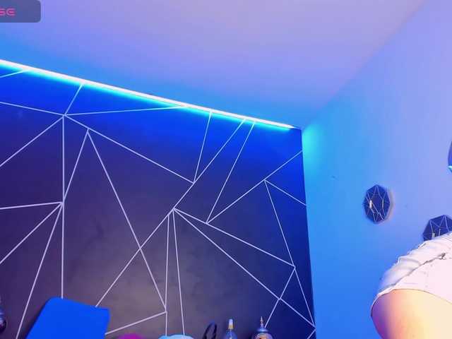 RedHeadSusy's BongaCams show and profile