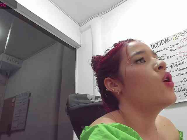RedHeadSusy webcam