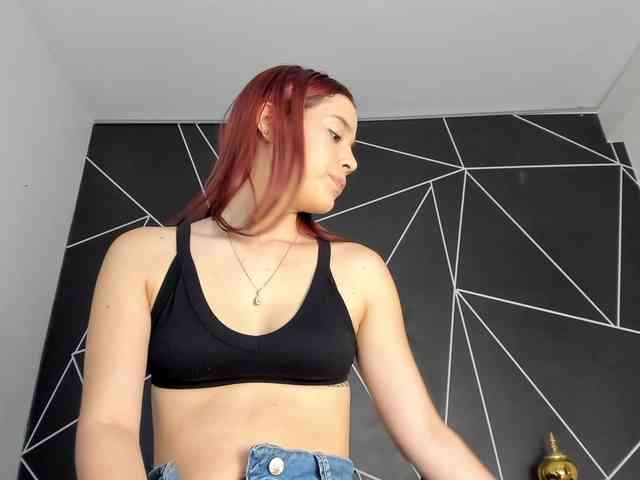 RedHeadSusy webcam