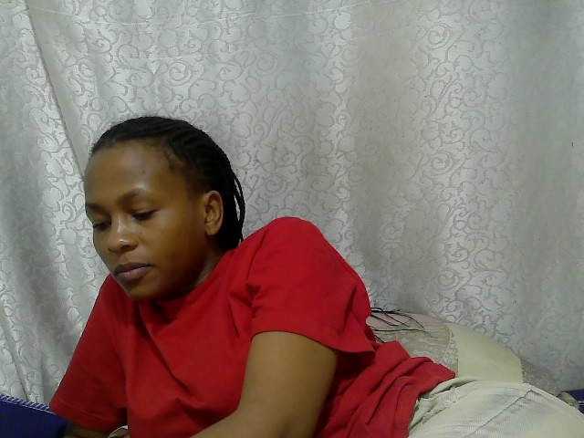 Caroldoly webcam bongacams model stream image