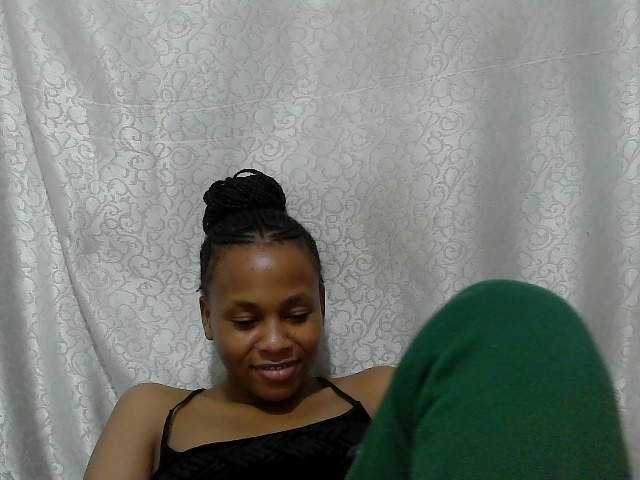 Caroldoly Live Cam on BongaCams