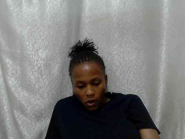 Caroldoly Live Webcam on BongaCams