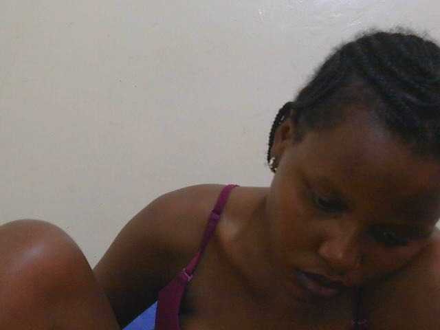 Shellyice's BongaCams show and profile