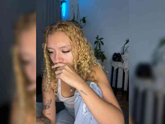 Darkazulqueen Live Webcam on BongaCams