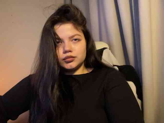 GoddessDarina webcam