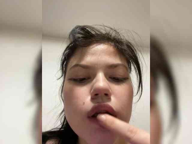 GoddessDarina webcam