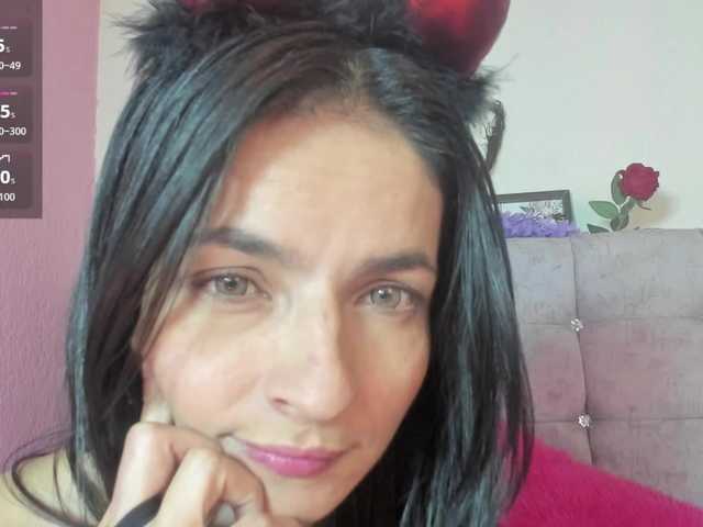 karol-rose from BongaCams is Freechat