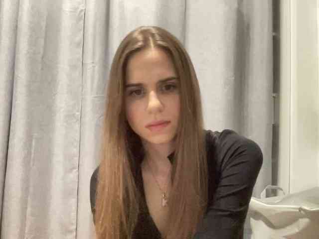 KatrisseGlam Live Webcam on BongaCams