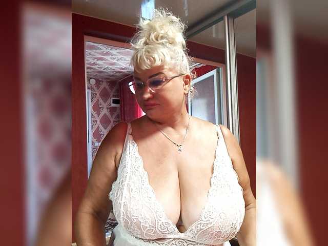 Jemma-Cori's BongaCams show and profile