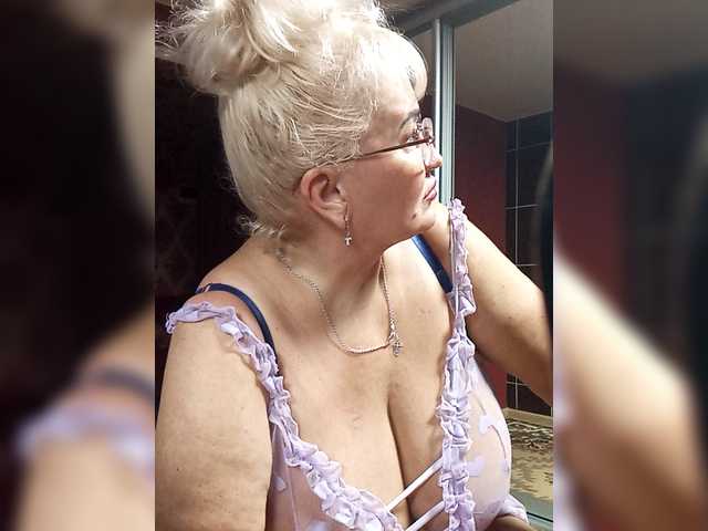 Jemma-Cori's BongaCams show and profile