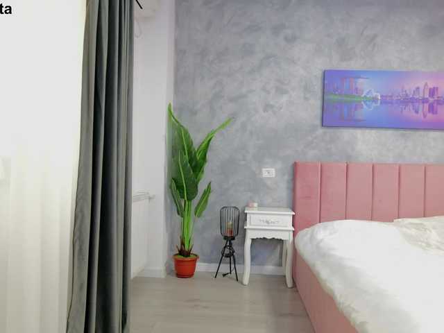 alisonitaaa's BongaCams show and profile