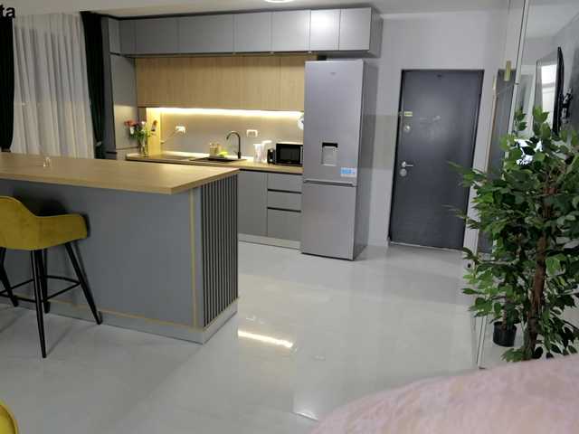 alisonitaaa's BongaCams show and profile