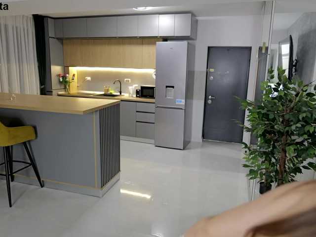 alisonitaaa's BongaCams show and profile