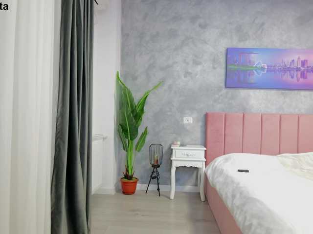 alisonitaaa's BongaCams show and profile