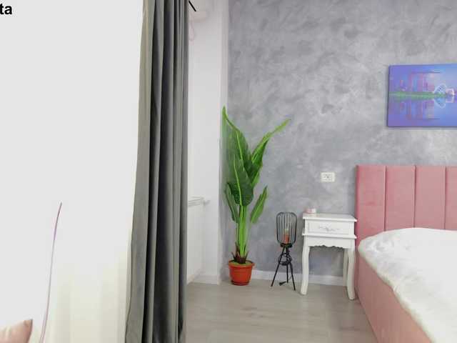 alisonitaaa's BongaCams show and profile