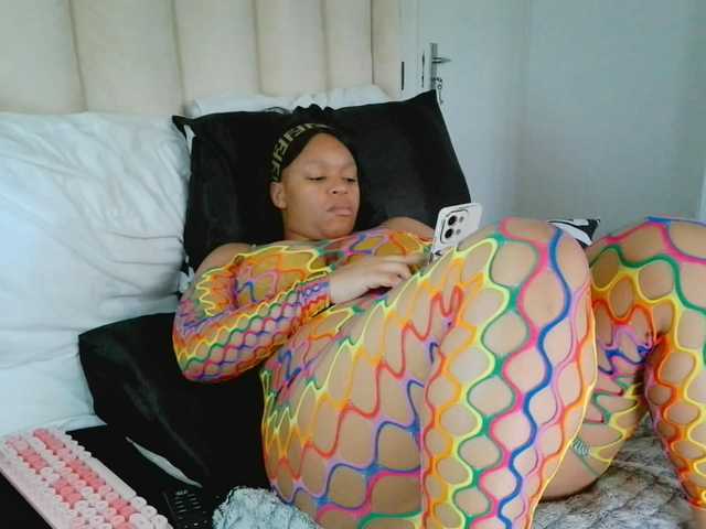 thiquekitten's BongaCams show and profile