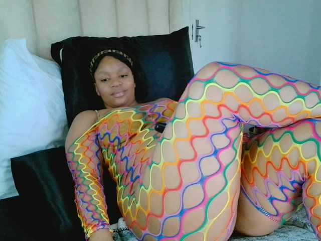 thiquekitten's BongaCams show and profile