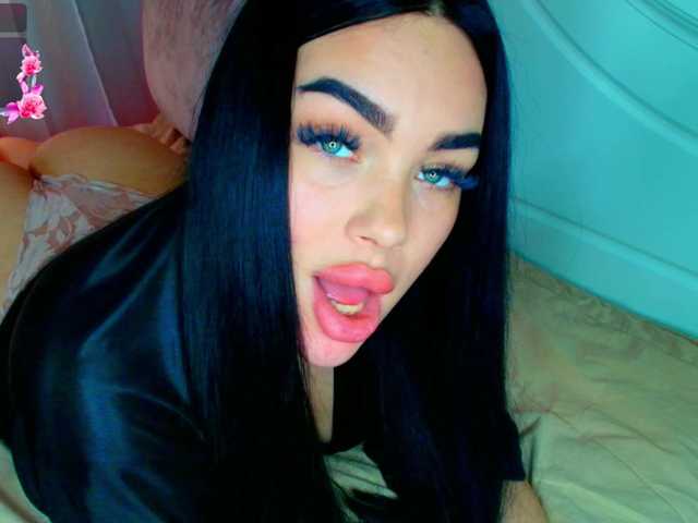 katerine-Monroe's BongaCams show and profile