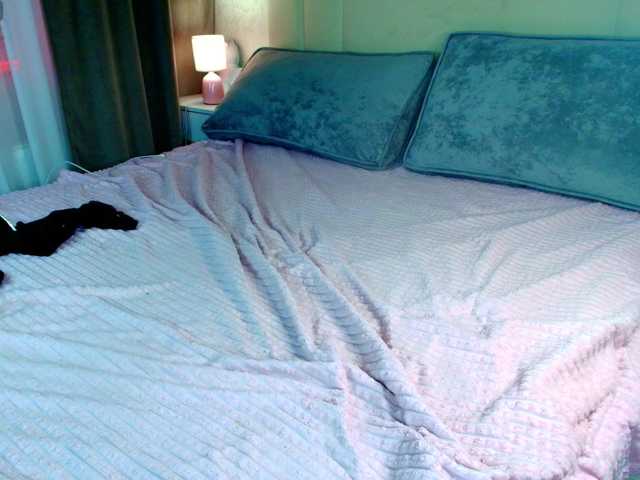 katerine-Monroe's BongaCams show and profile