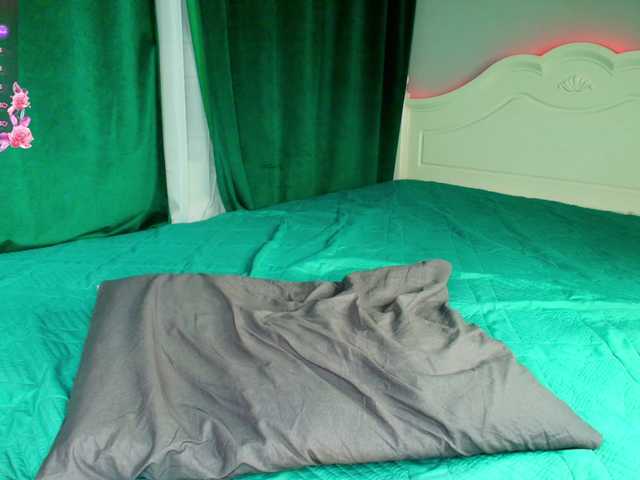 katerine-Monroe's BongaCams show and profile