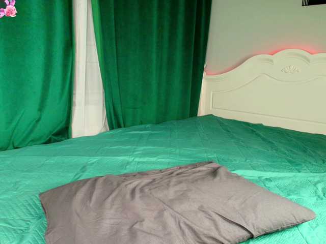 katerine-Monroe's BongaCams show and profile