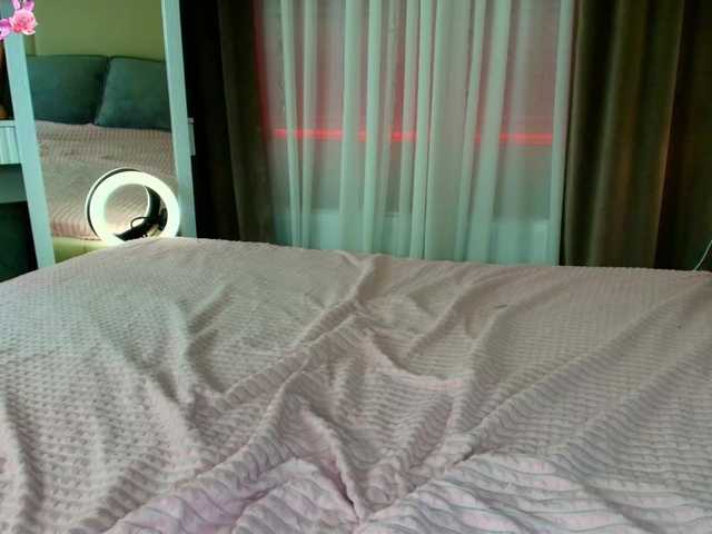 katerine-Monroe's BongaCams show and profile