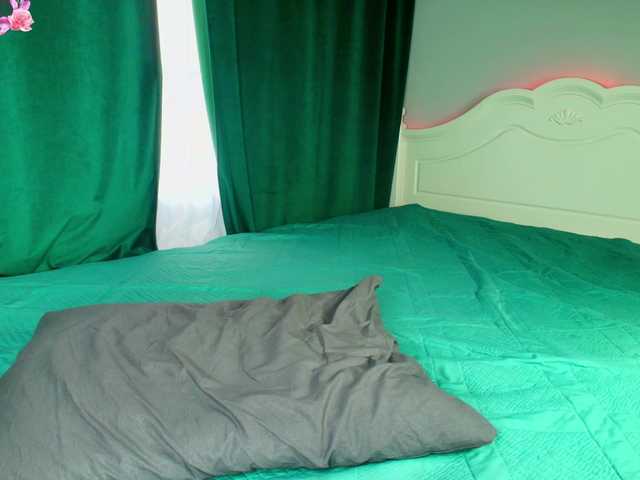 katerine-Monroe's BongaCams show and profile