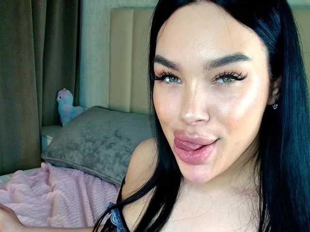 katerine-Monroe's BongaCams show and profile