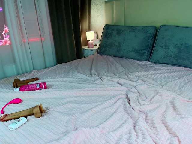 katerine-Monroe's BongaCams show and profile