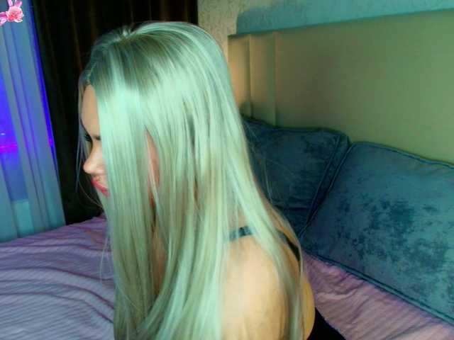 katerine-Monroe's BongaCams show and profile